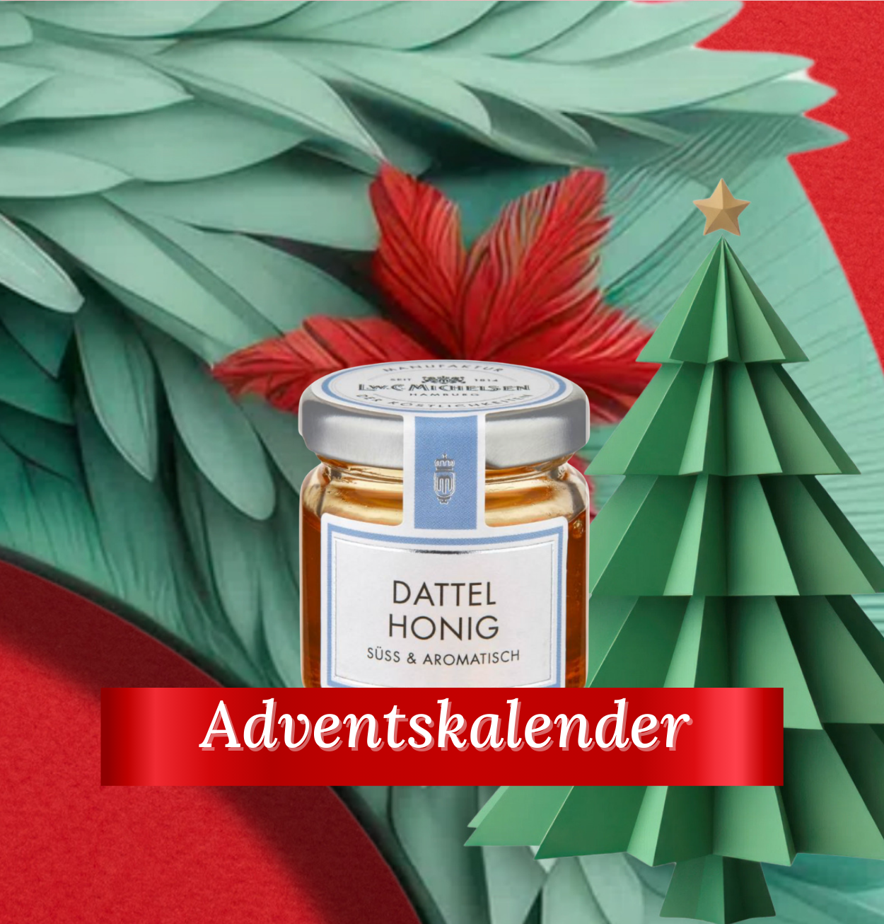 Ein Glas Dattelhonig vor weihnachtlicher Kulisse mit Adventskalender und Papier-Weihnachtsbaum.