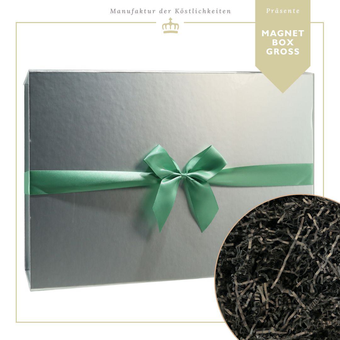 Magnetbox große Größe in Silber mit grüner Seidenschleife mit schwarzem Füllmaterial