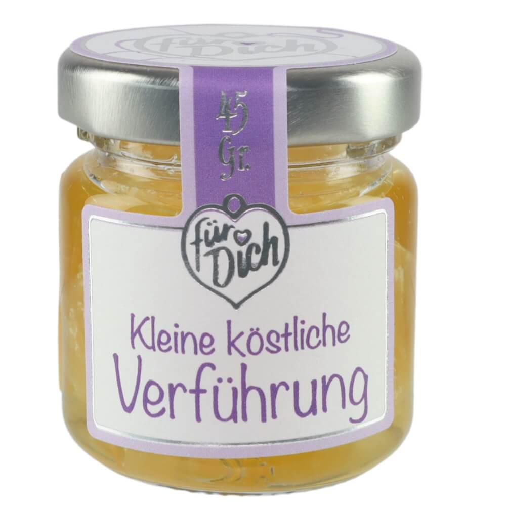 Kleine köstliche Verführung: Unsere Mandarinen mit Rum und Mandarinen-Likör sind eine wahre Gaumenfreude. 

Diese exquisite...