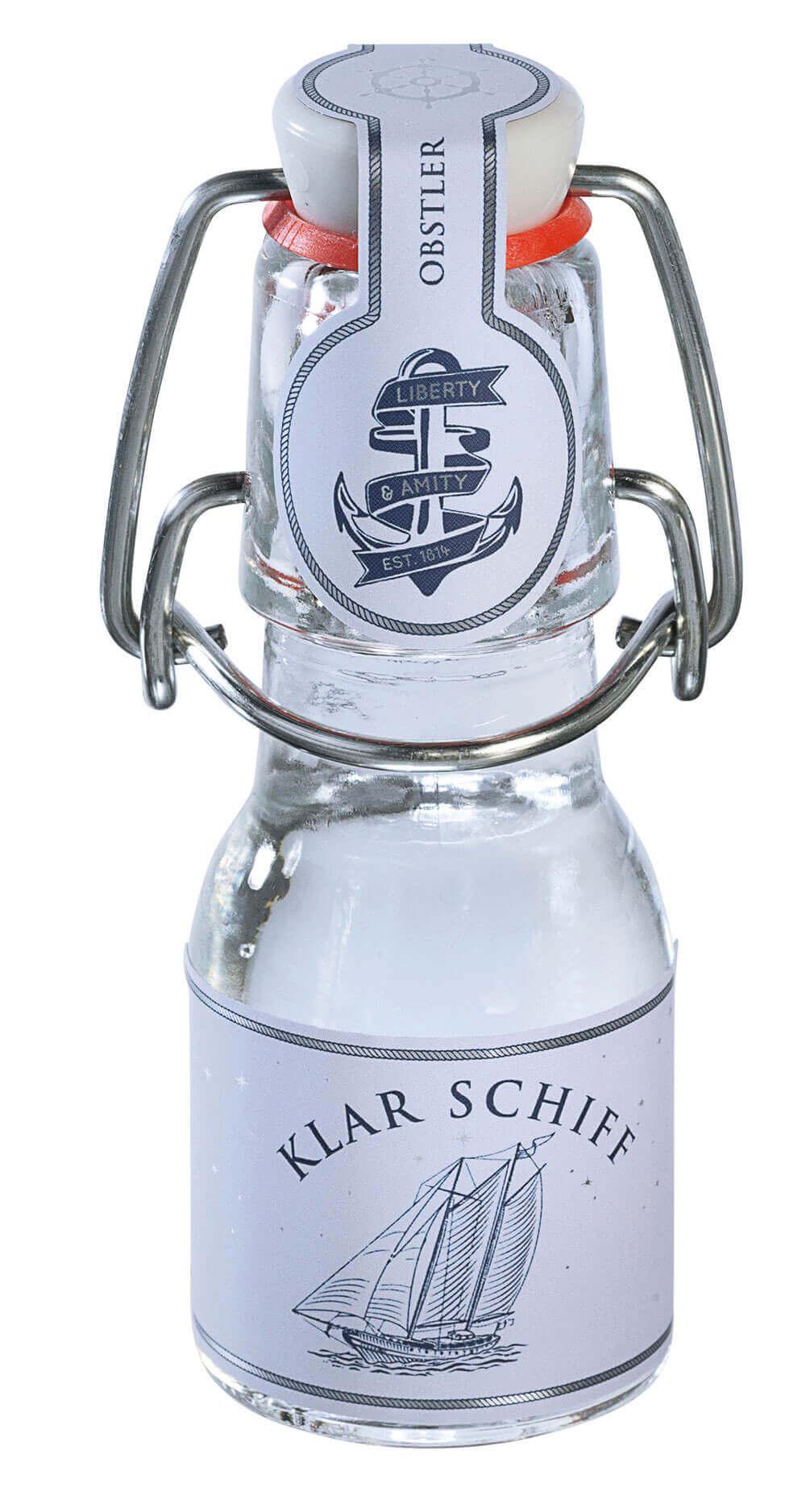 Klar Schiff -mini-: Entdecken Sie unsere exquisite Likörspezialität "Klar Schiff -mini-", ein feines Obstwasser, das als...
