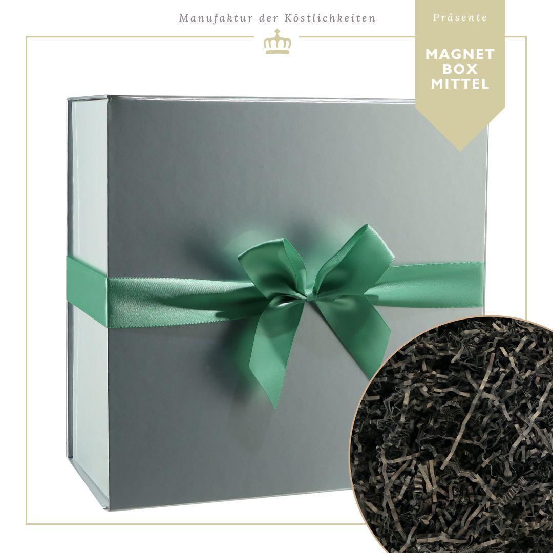 Magnetbox mittlere Größe in Silber mit grüner Seidenschleife und schwarzem Füllmaterial